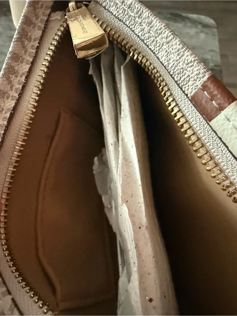 Michael Kors Cream and Brown Signature Stripe Crossbody - Picture 7 of 8